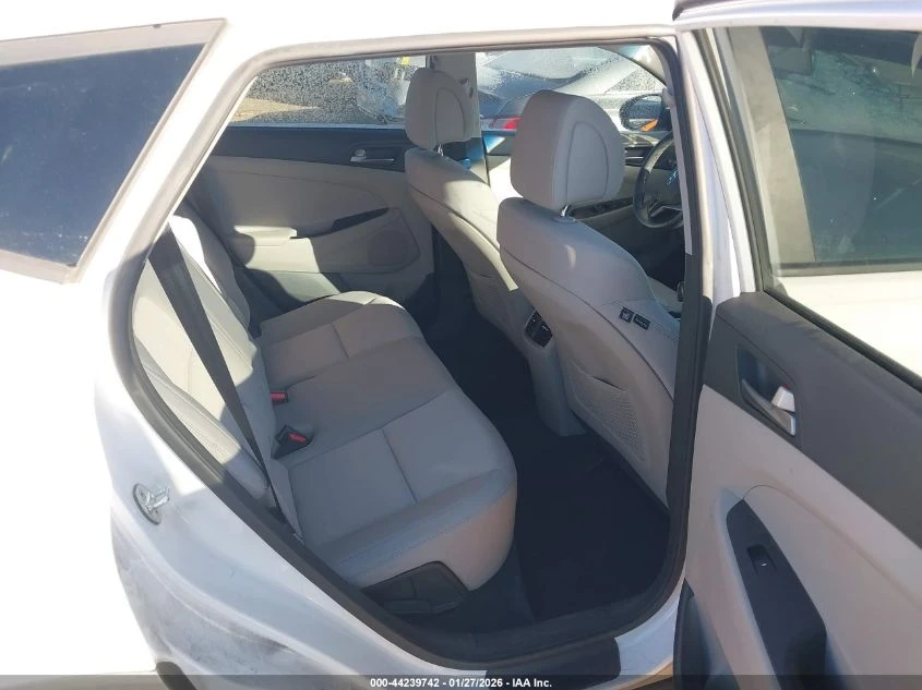 Hyundai Tucson 1.6l Sport - изображение 8