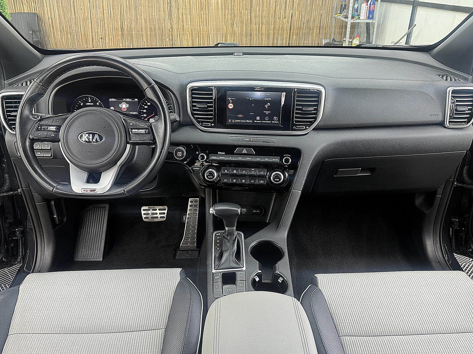 Kia Sportage KeylessGO/GT-line/NAVI/СОБСТВЕН ЛИЗИНГ, снимка 13 - Автомобили и джипове - 53745254