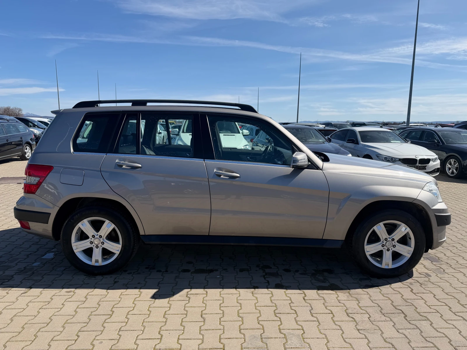 Mercedes-Benz GLK 280GAZ 4MATIC AVTOMAT/NAVI/KOJA/PANORAMA EURO 5 - изображение 5