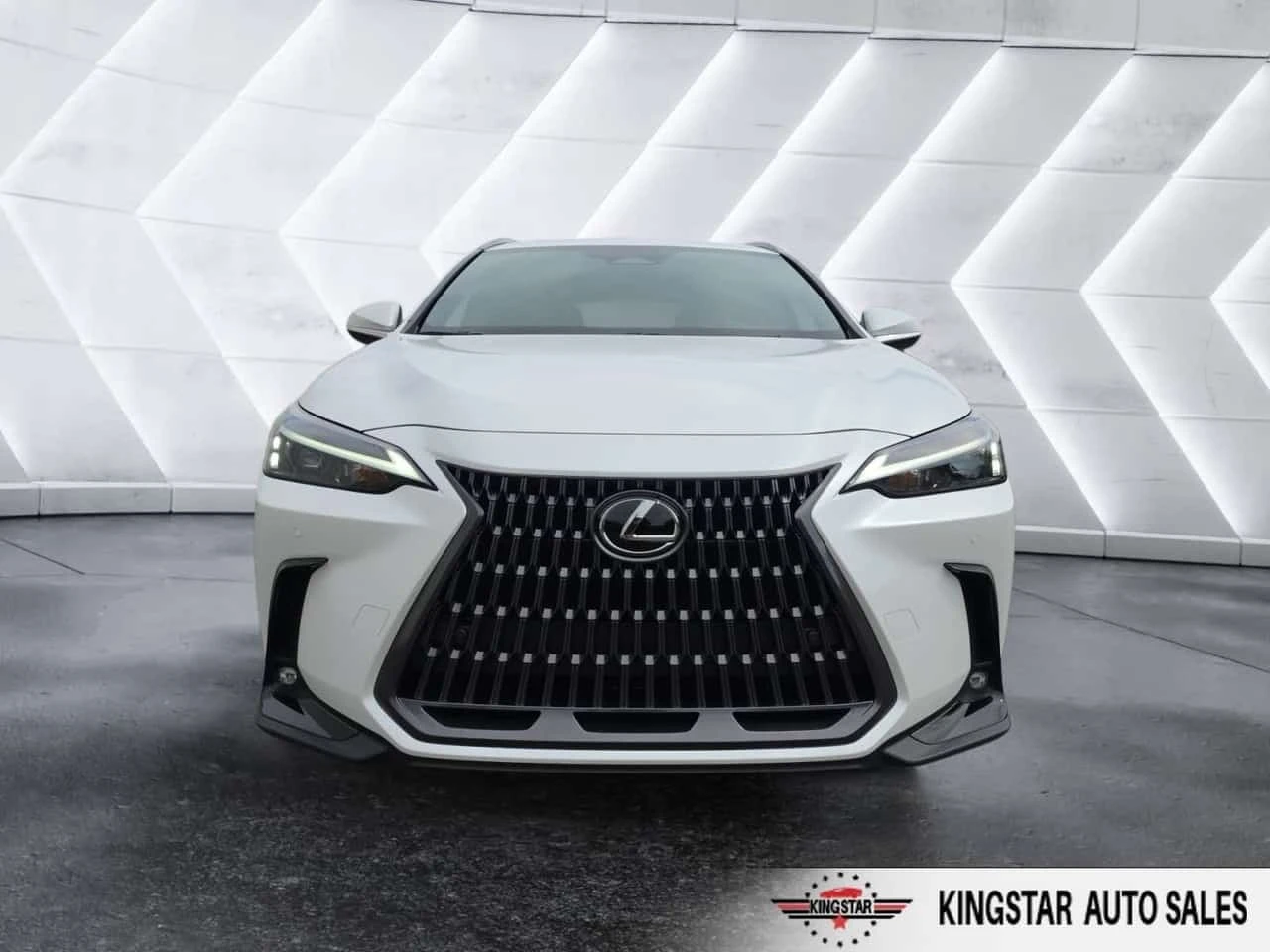 Lexus NX 350h AWD | CARFAX | АВТОФИНАНСИРАНЕ БЕЗ ПЪРВОНАЧАЛНА, снимка 2 - Автомобили и джипове - 56182709