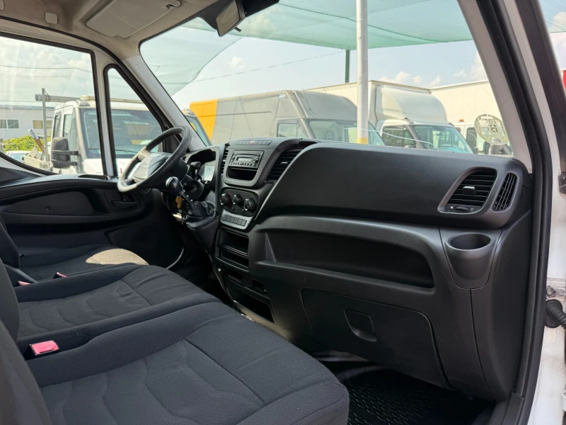 Iveco Daily Carrier Xarios 500 + Падащ Борд Категория Б, снимка 16 - Бусове и автобуси - 50632616