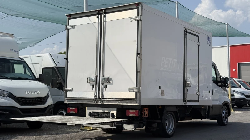 Iveco Daily Carrier Xarios 500 + Падащ Борд Категория Б, снимка 7 - Бусове и автобуси - 50632616