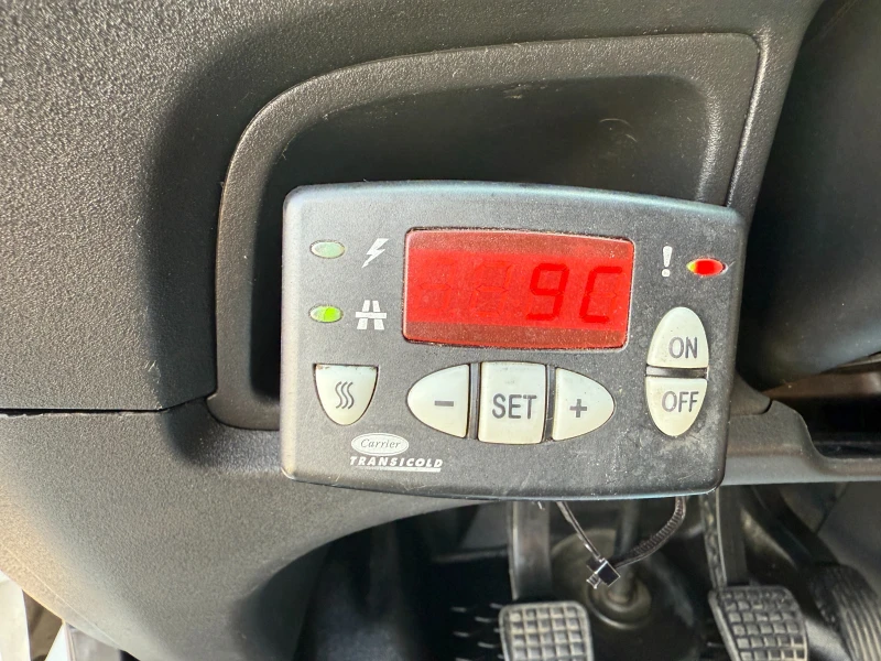 Iveco Daily Carrier Xarios 500 + Падащ Борд Категория Б, снимка 12 - Бусове и автобуси - 50632616