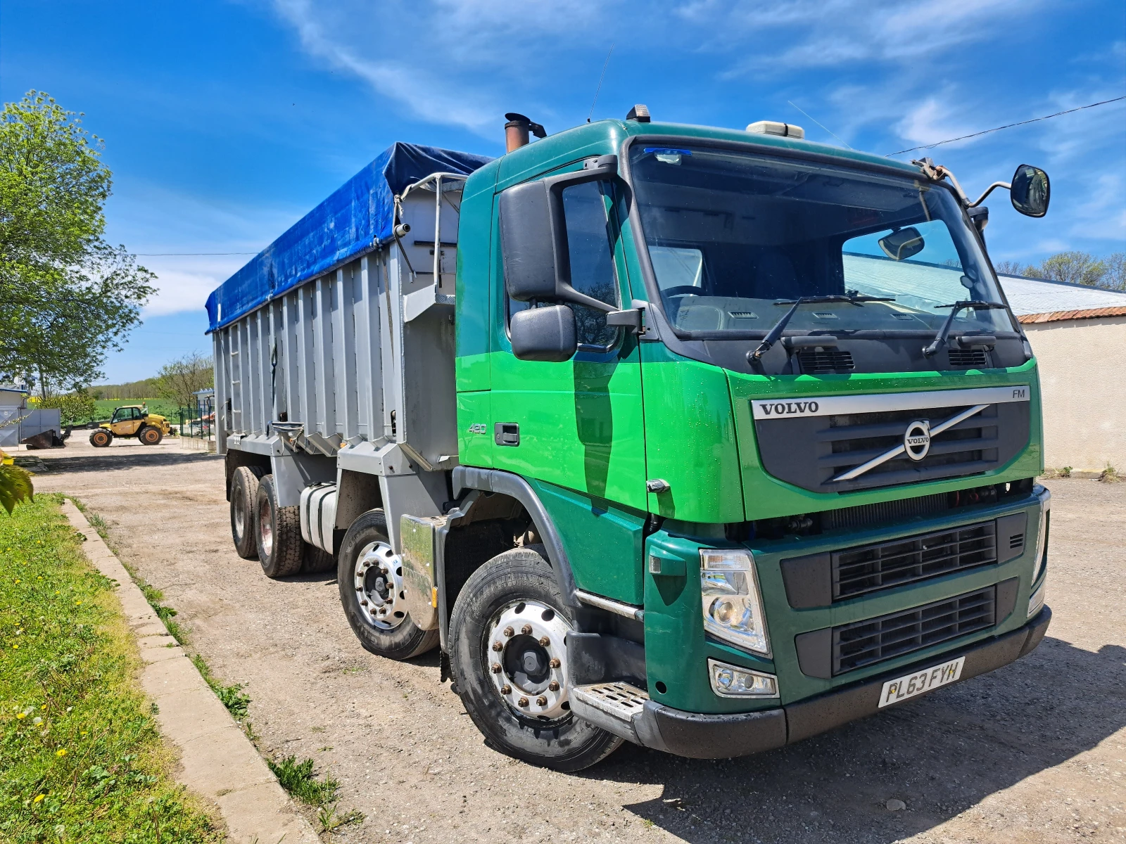 Volvo Fm 420/8x4-самосвал/зърновоз , снимка 6 - Камиони - 54557466