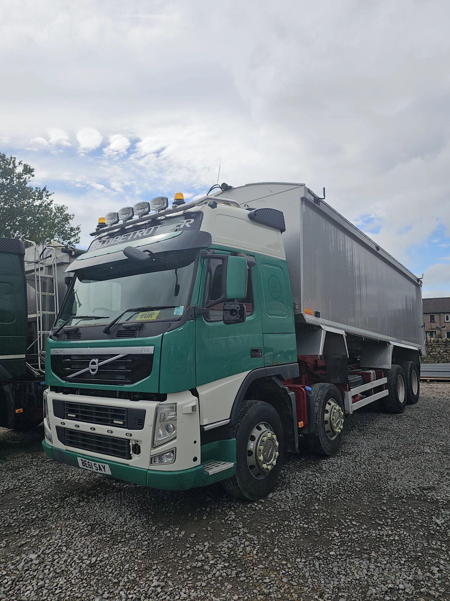 Volvo Fm 420/8x4-самосвал/зърновоз 