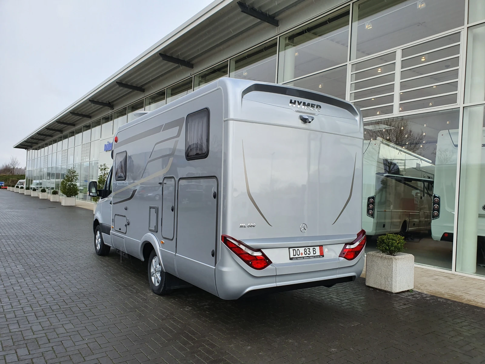 Кемпер HYMER / ERIBA ML 580T, снимка 2 - Каравани и кемпери - 53894040