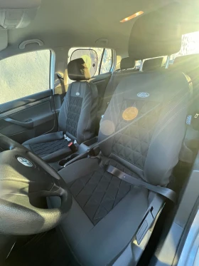 VW Golf 5 1.9 TDI 105 к.с. , снимка 5