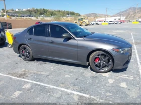 Alfa Romeo Giulia 2.0l Ti Sport Awd, снимка 13