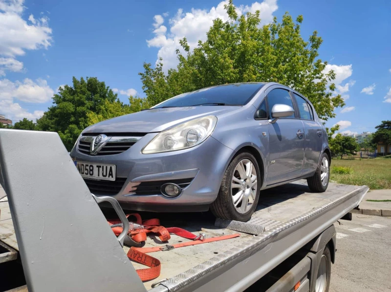 Opel Corsa 1.2 бензин на части , снимка 1 - Автомобили и джипове - 37430561