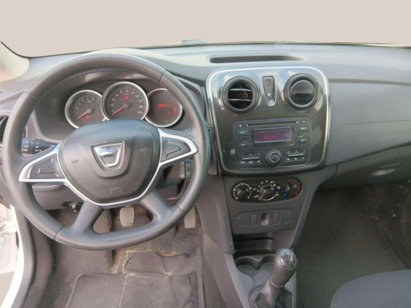 Dacia Logan 1.5 DCi, снимка 8 - Автомобили и джипове - 47944111