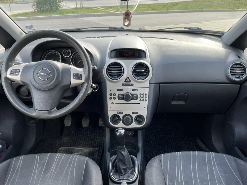 Opel Corsa, снимка 14 - Автомобили и джипове - 49533235