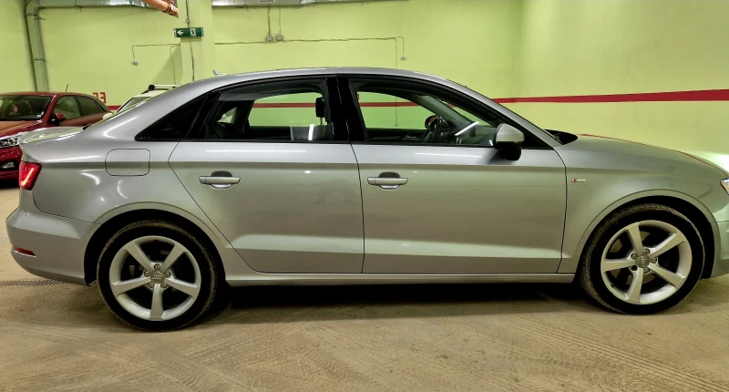 Audi A3 1.8TFSI, снимка 6 - Автомобили и джипове - 52632917