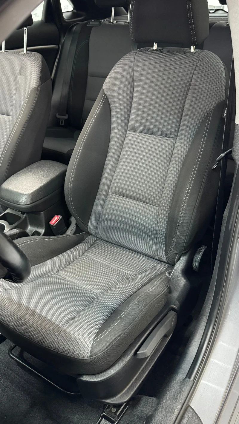 Hyundai I30 1.6 crdi, снимка 10 - Автомобили и джипове - 51908168