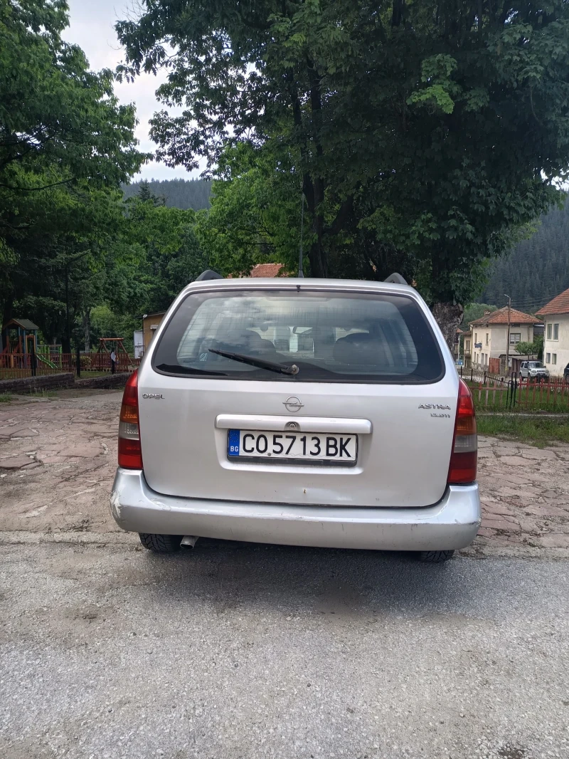Opel Astra, снимка 2 - Автомобили и джипове - 52659909