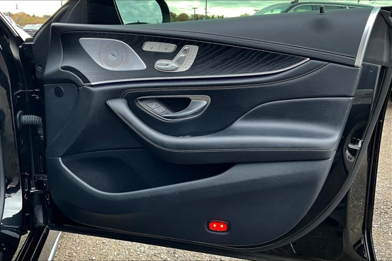 Mercedes-Benz CLS 450 AMG/4MATIC/BURMESTER/360/AMBIENT, снимка 16 - Автомобили и джипове - 52661678