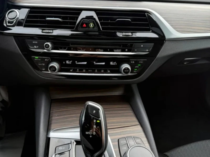 BMW 530 d xDrive A G30, снимка 11 - Автомобили и джипове - 52726251