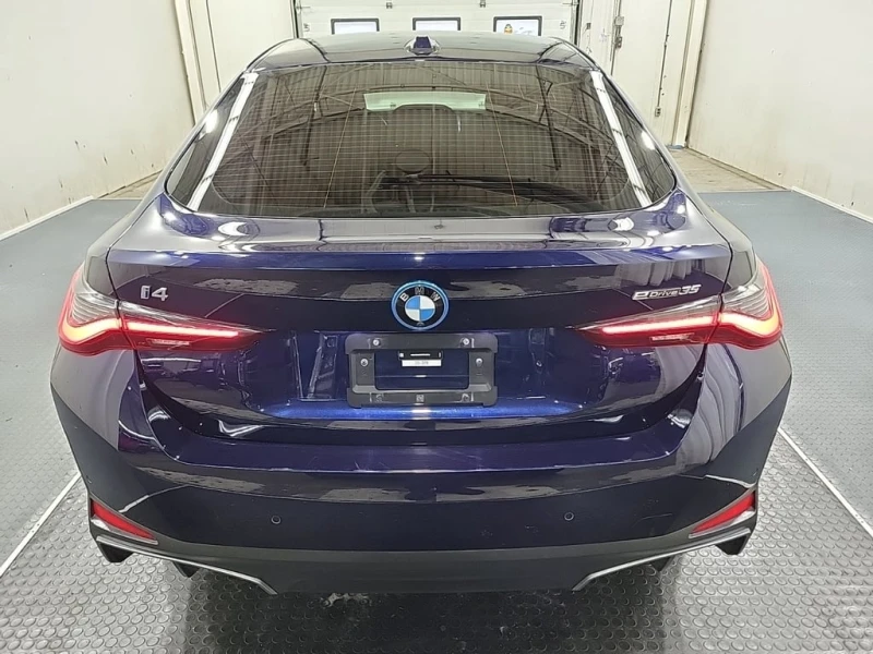 BMW i4 * eDrive35 * CARFAX * БЕЗ ПЪРВОНАЧАЛНА ВНОСКА, снимка 4 - Автомобили и джипове - 52867910