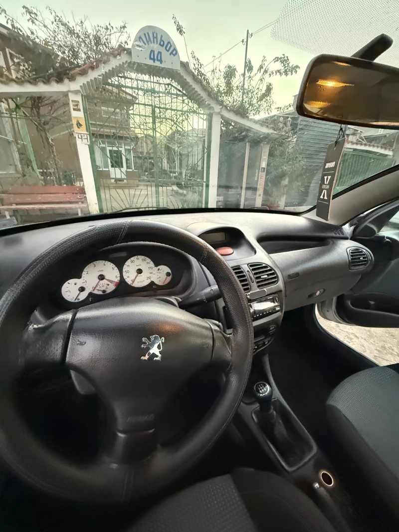 Peugeot 206, снимка 7 - Автомобили и джипове - 52929818