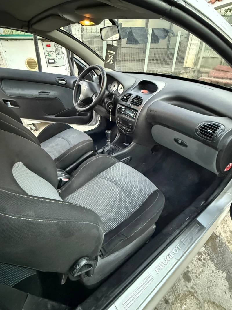 Peugeot 206, снимка 8 - Автомобили и джипове - 52929818