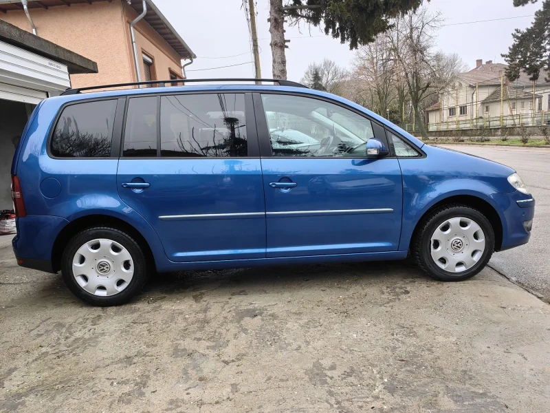 VW Touran 2.0TDI 140KC. XENON/NAVI/PATRONIK, снимка 5 - Автомобили и джипове - 52974836