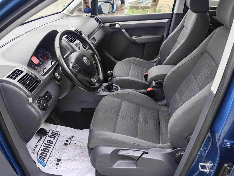 VW Touran 2.0TDI 140KC. XENON/NAVI/PATRONIK, снимка 9 - Автомобили и джипове - 52974836