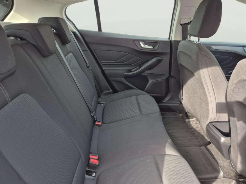 Ford Focus 1.0 EcoBoost, снимка 10 - Автомобили и джипове - 53429585