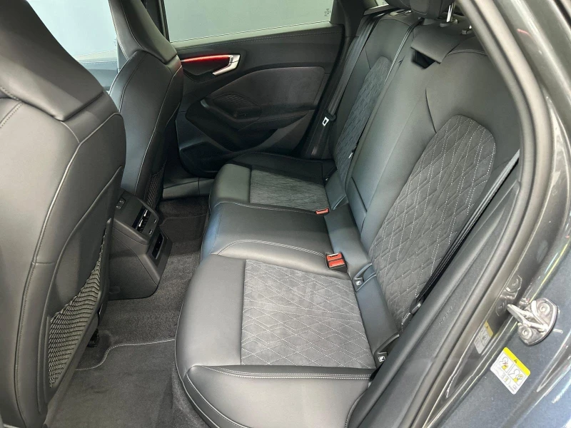 Audi A5 40 TDI/QUATTRO/NEW MODEL/S-LINE/360/MMI DISPLAY/, снимка 9 - Автомобили и джипове - 53463426