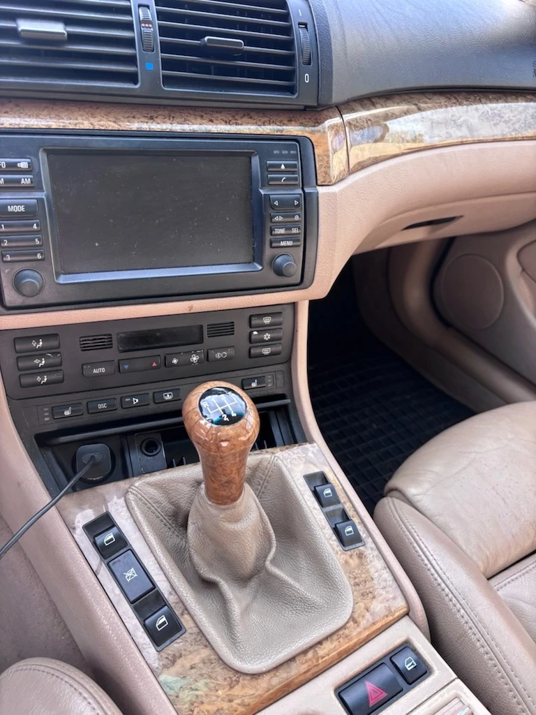 BMW 330, снимка 17 - Автомобили и джипове - 56681337