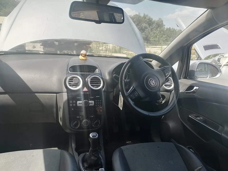 Opel Corsa 1.2 бензин на части  - изображение 4