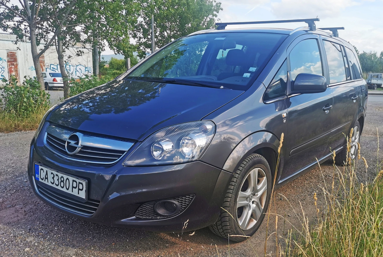 Opel Zafira 1.8, 140к.с. (най-добрия бенз. двиг-л на Zafira B)