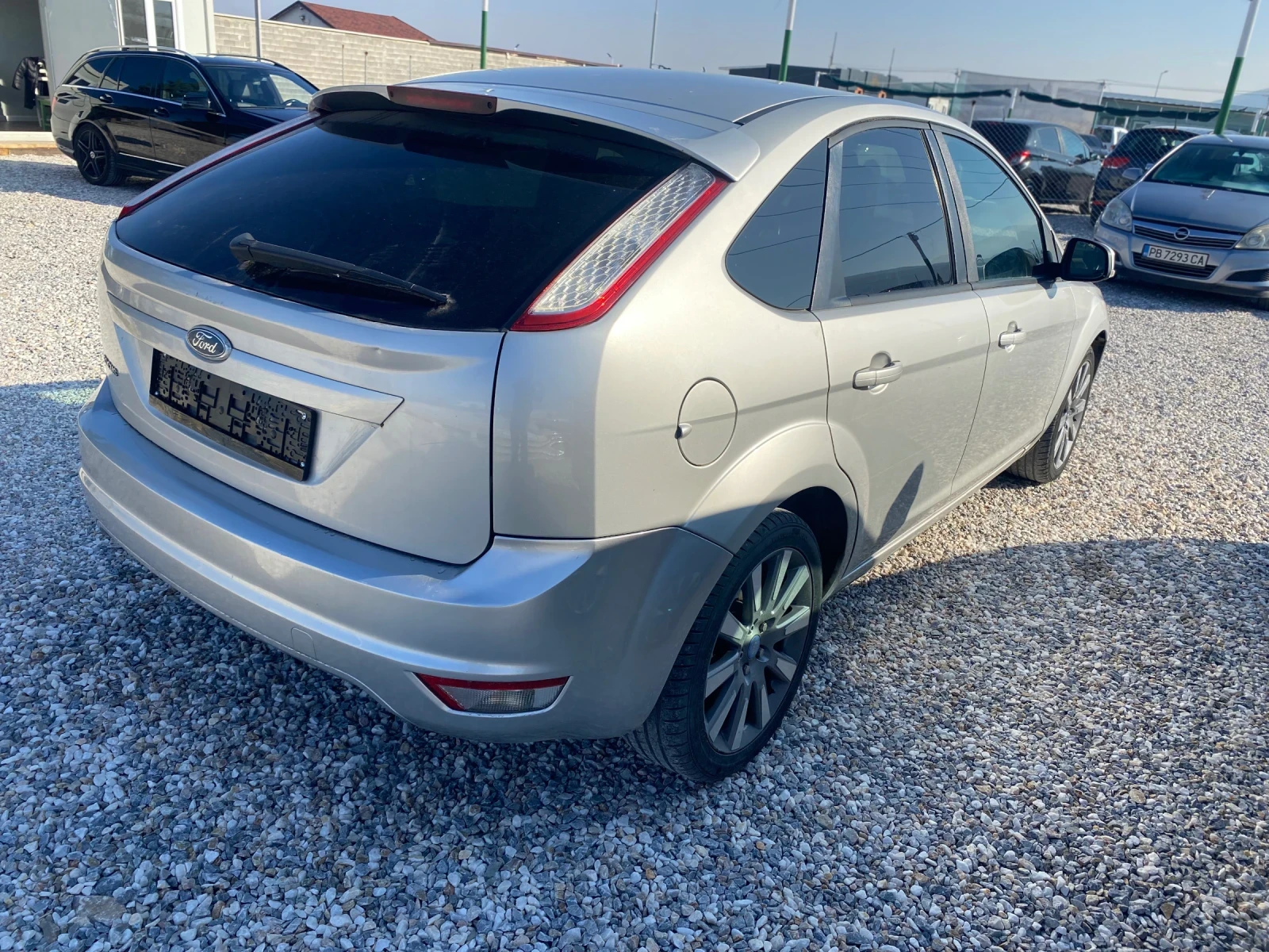 Ford Focus 1.6i 101 k.c - изображение 2