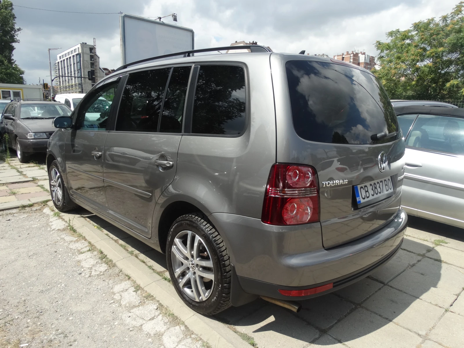 VW Touran  - изображение 5