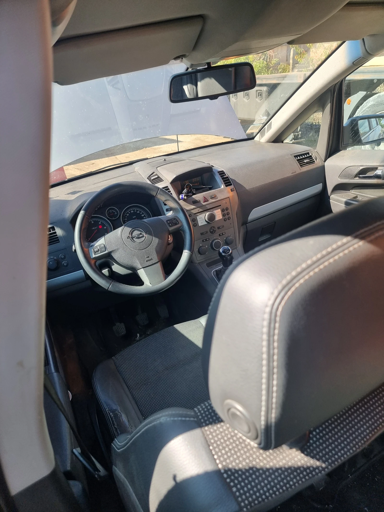 Opel Zafira  - изображение 8
