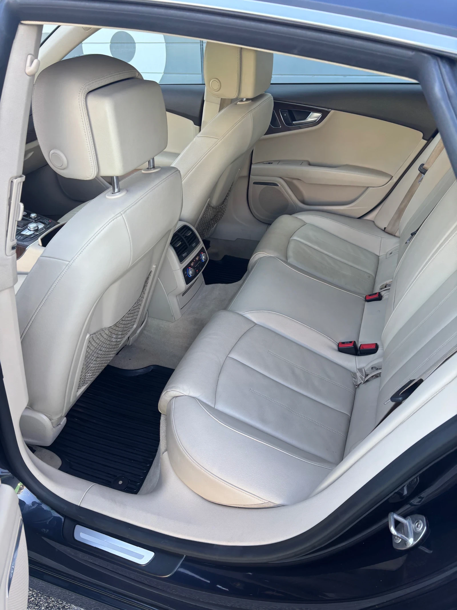 Audi A7 3.0 333 - изображение 10