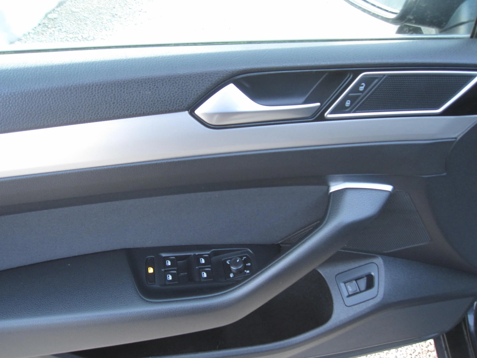 VW Passat ������� 1, 6-TDI, NAVI  | Mobile.bg � ����������� 8