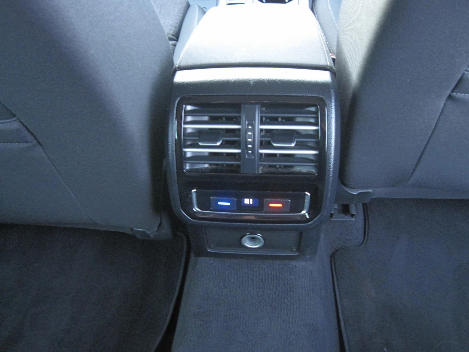 VW Passat ������� 1, 6-TDI, NAVI  | Mobile.bg � ����������� 13