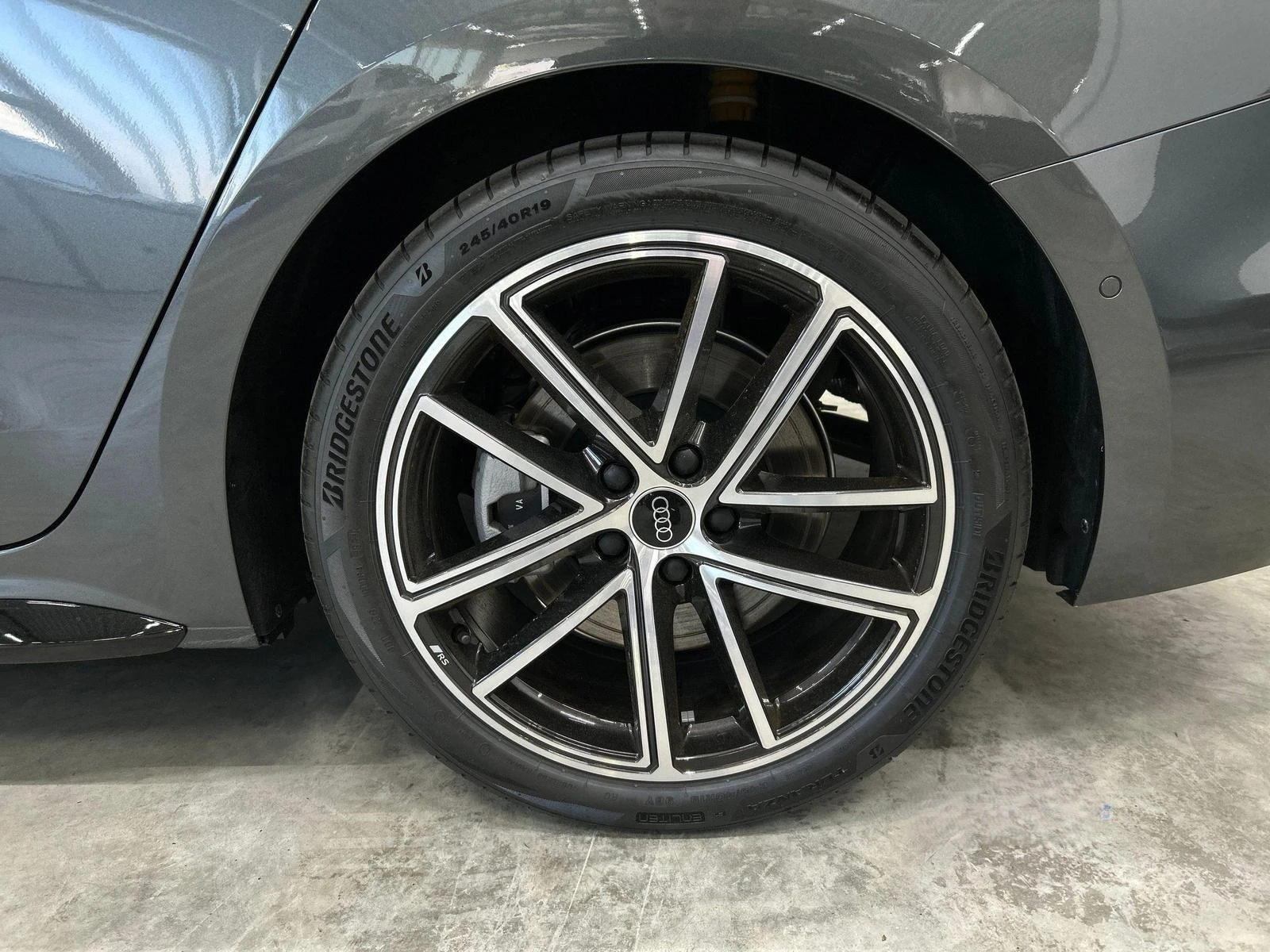 Audi A5 40 TDI/QUATTRO/NEW MODEL/S-LINE/360/MMI DISPLAY/ - изображение 5