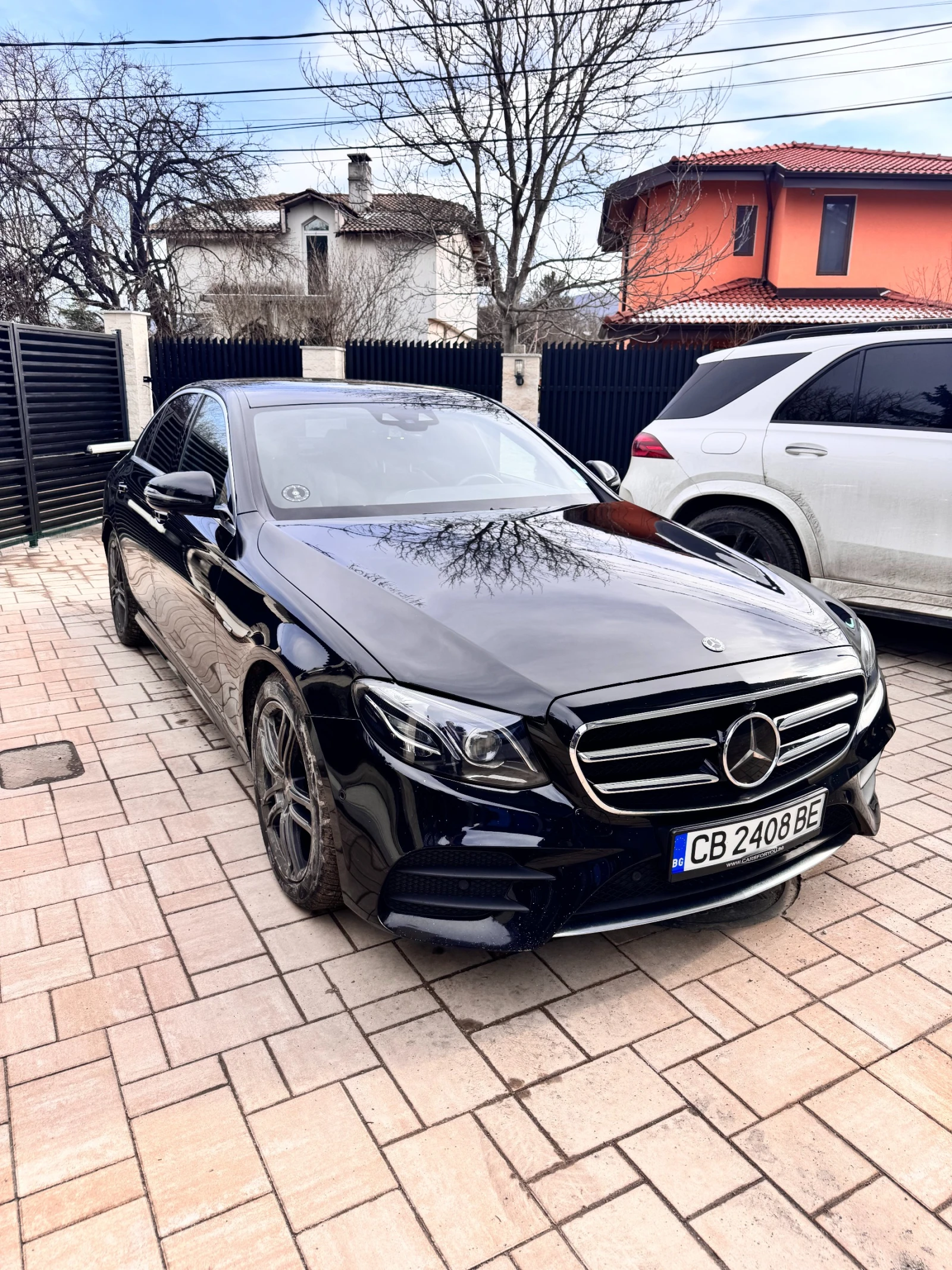 Mercedes-Benz E 300, снимка 3 - Автомобили и джипове - 53559677