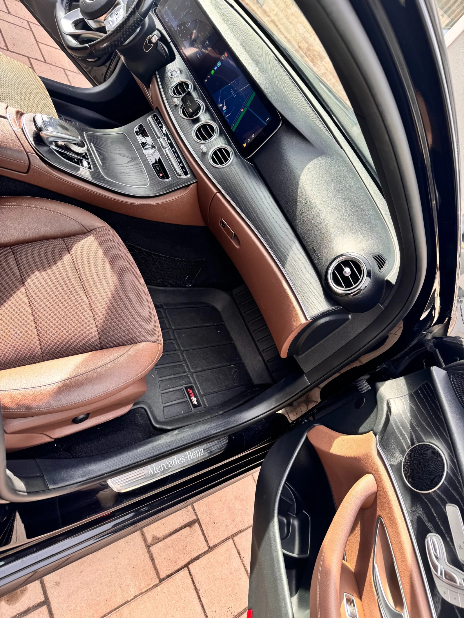 Mercedes-Benz E 300, снимка 9 - Автомобили и джипове - 53559677