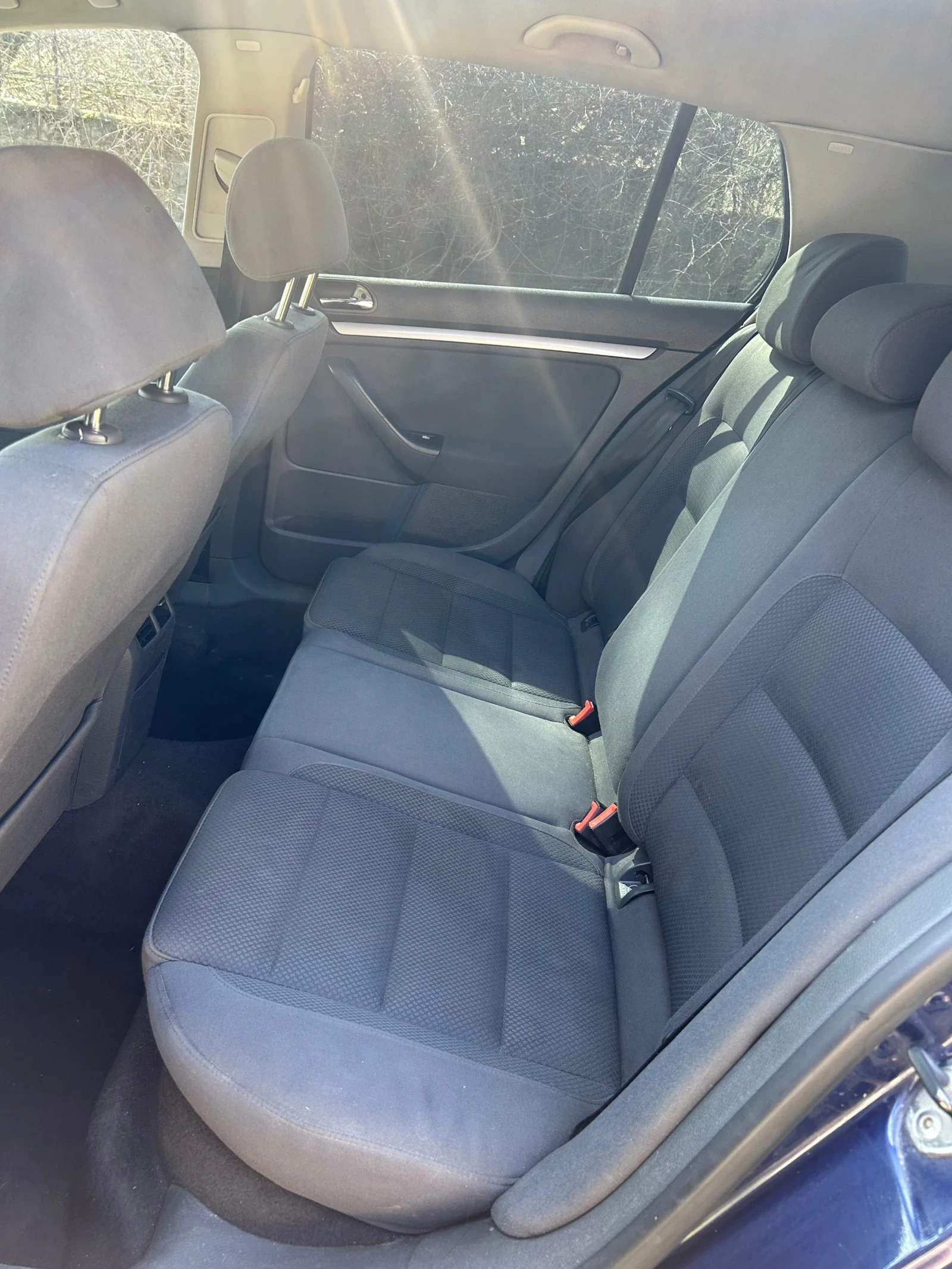 VW Golf 2.0TDI 4MOTION, снимка 7 - Автомобили и джипове - 53837644