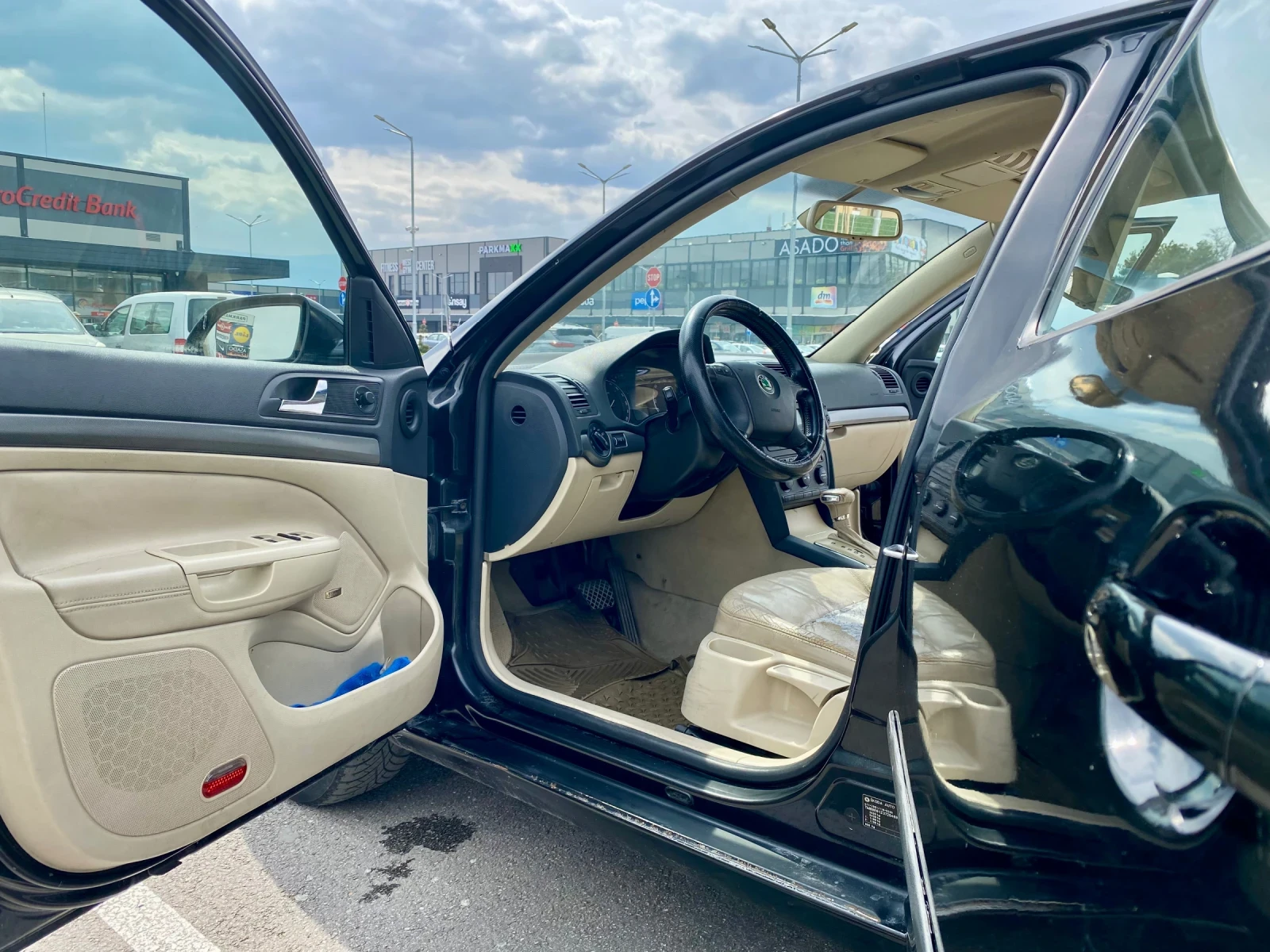 Skoda Octavia 2.0tdi DSG!, снимка 4 - Автомобили и джипове - 54059269