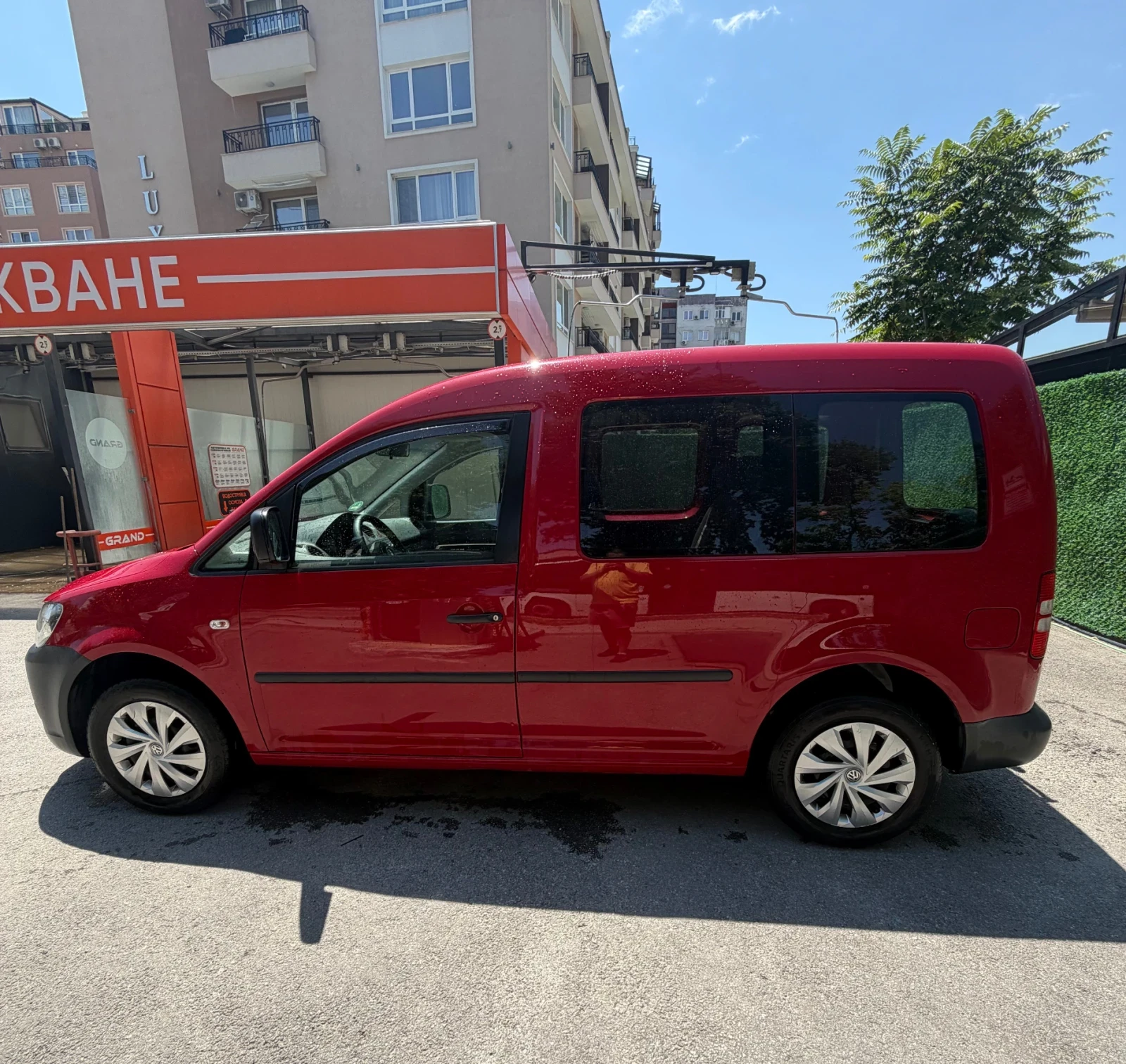 VW Caddy 1.6 TDI 102 к.с., снимка 6 - Автомобили и джипове - 55366984
