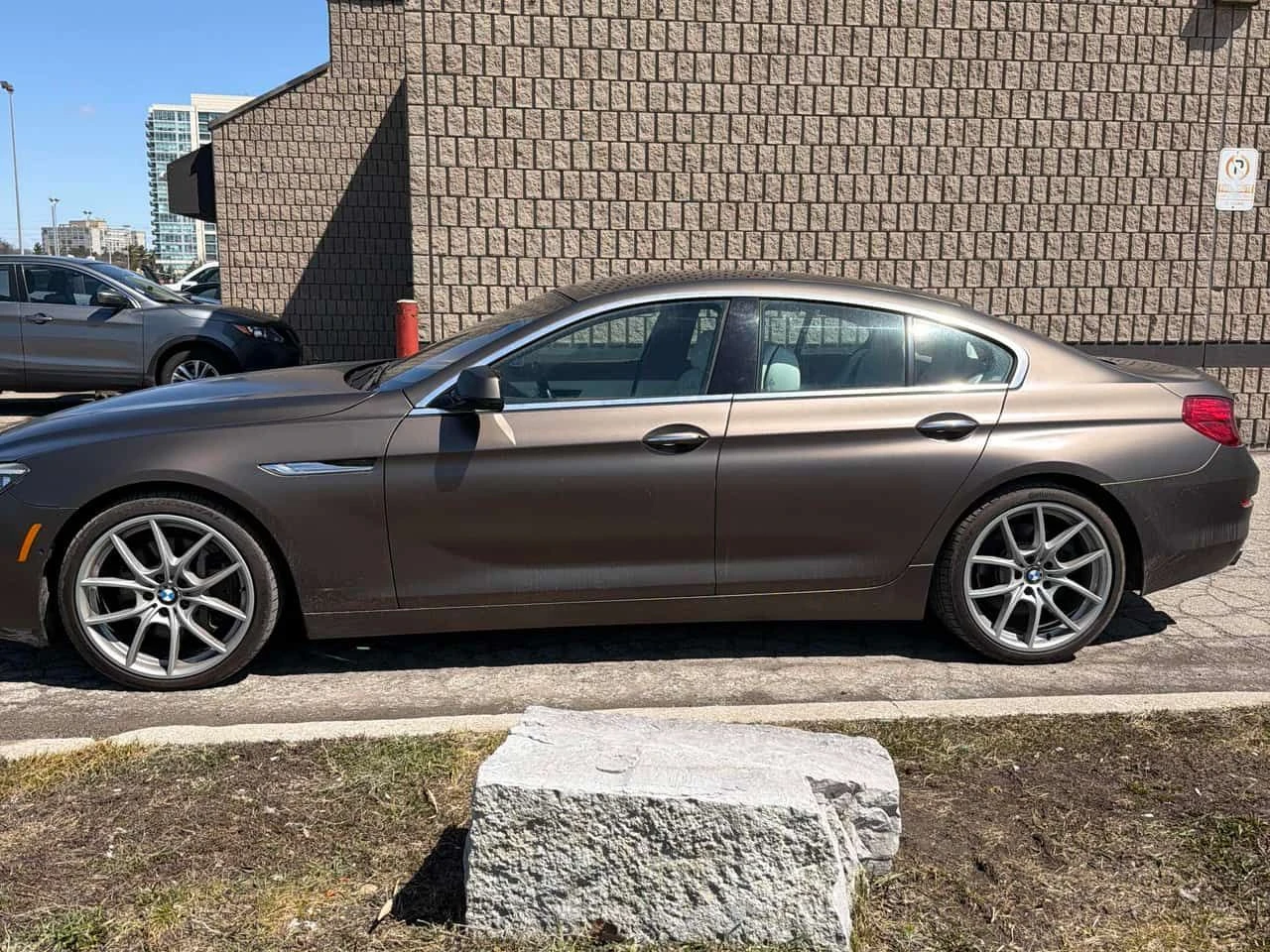BMW 650 * 650i xDrive * 360 КАМЕРА* ДИСТРОНИК* , снимка 3 - Автомобили и джипове - 54225211