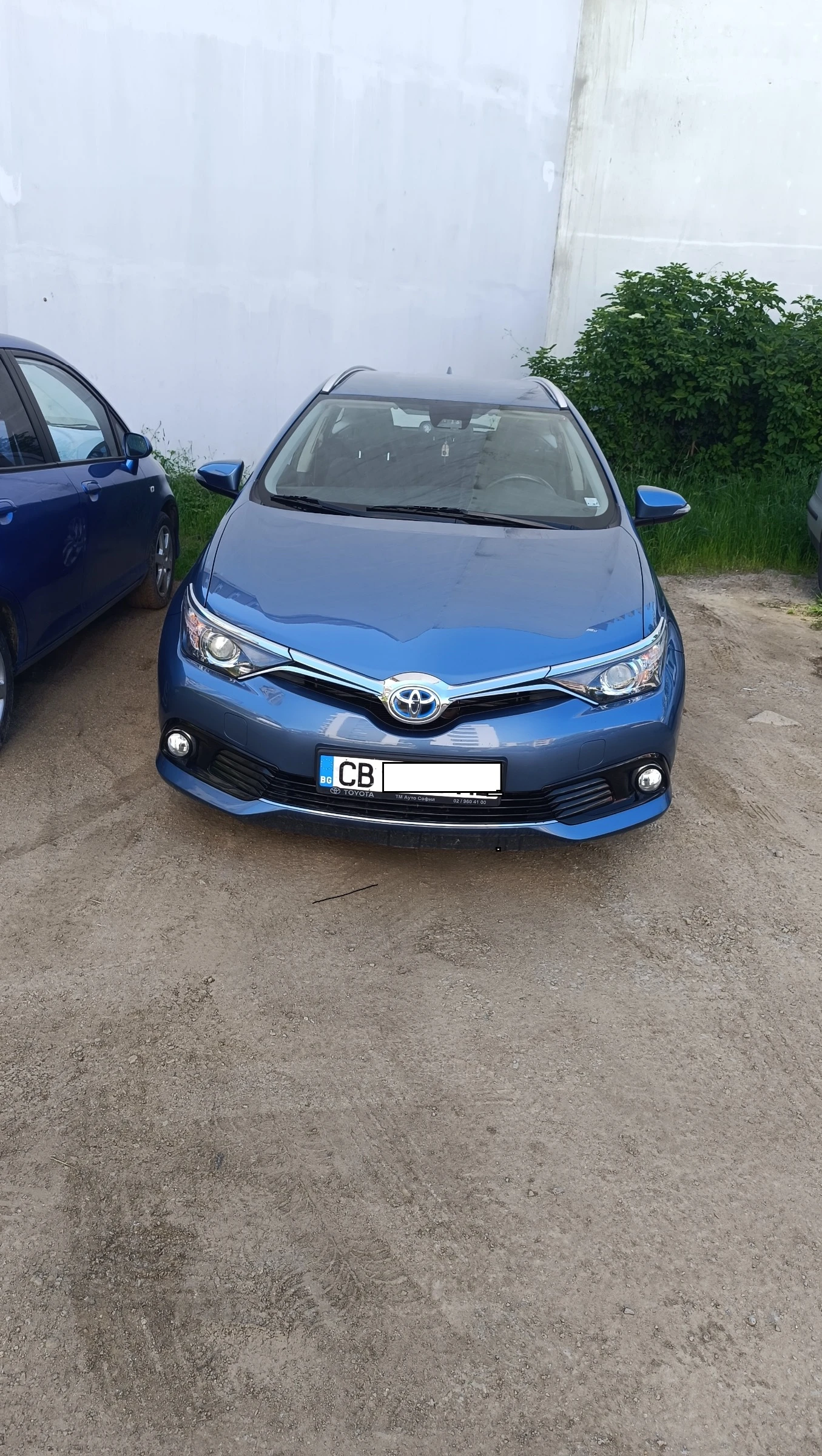 Toyota Auris Хибрид
