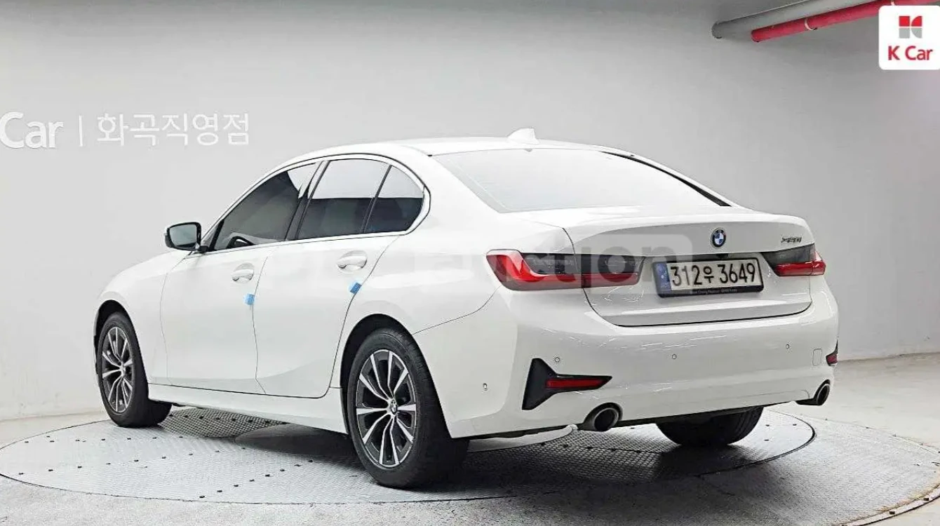BMW 320, снимка 8 - Автомобили и джипове - 54859856