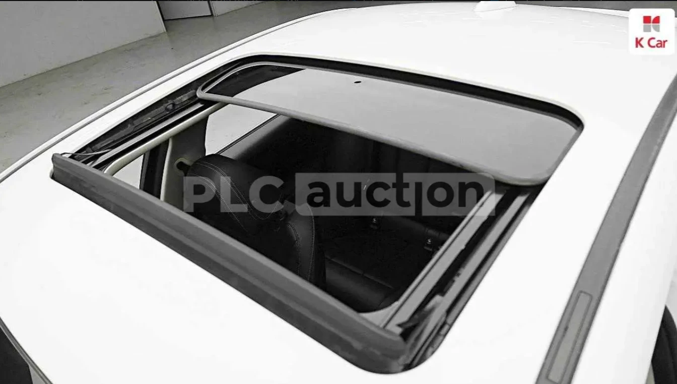 BMW 320, снимка 9 - Автомобили и джипове - 54859856