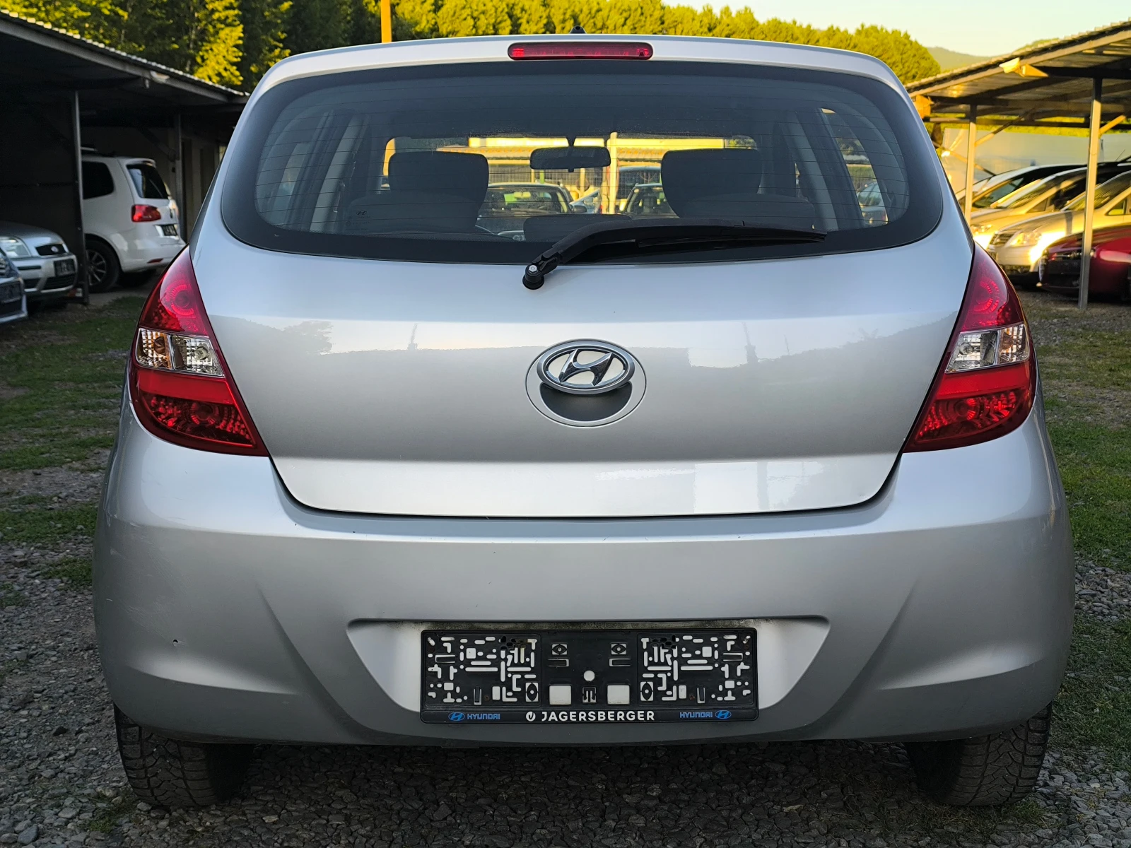 Hyundai I20 FACE LIFT-1.2i-78кс(4-цилиндъра)-КЛИМАТИК-EURO 5-, снимка 4 - Автомобили и джипове - 55177162