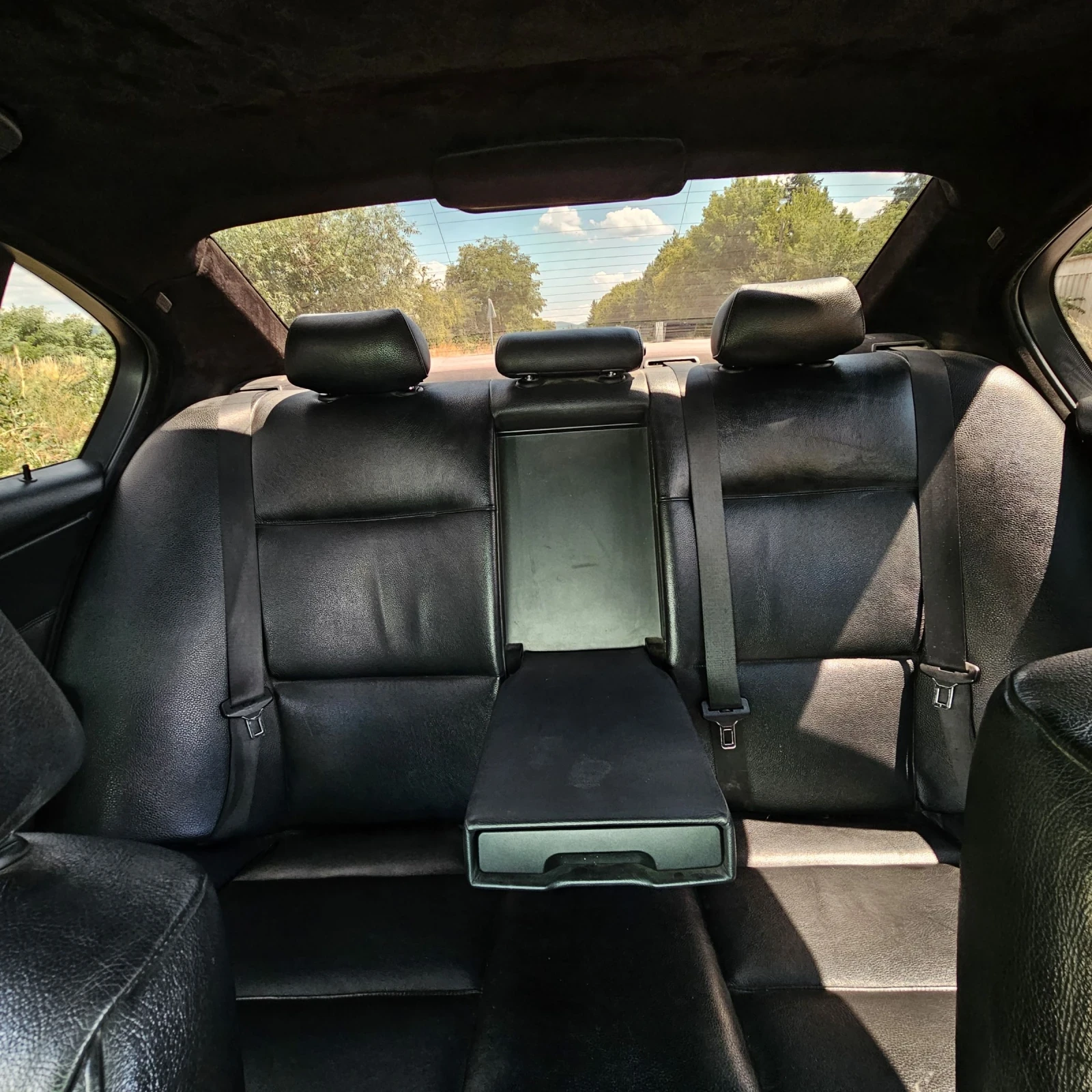BMW 330, снимка 8 - Автомобили и джипове - 55231363