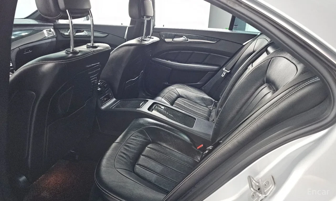 Mercedes-Benz CLS 400, снимка 11 - Автомобили и джипове - 55417327