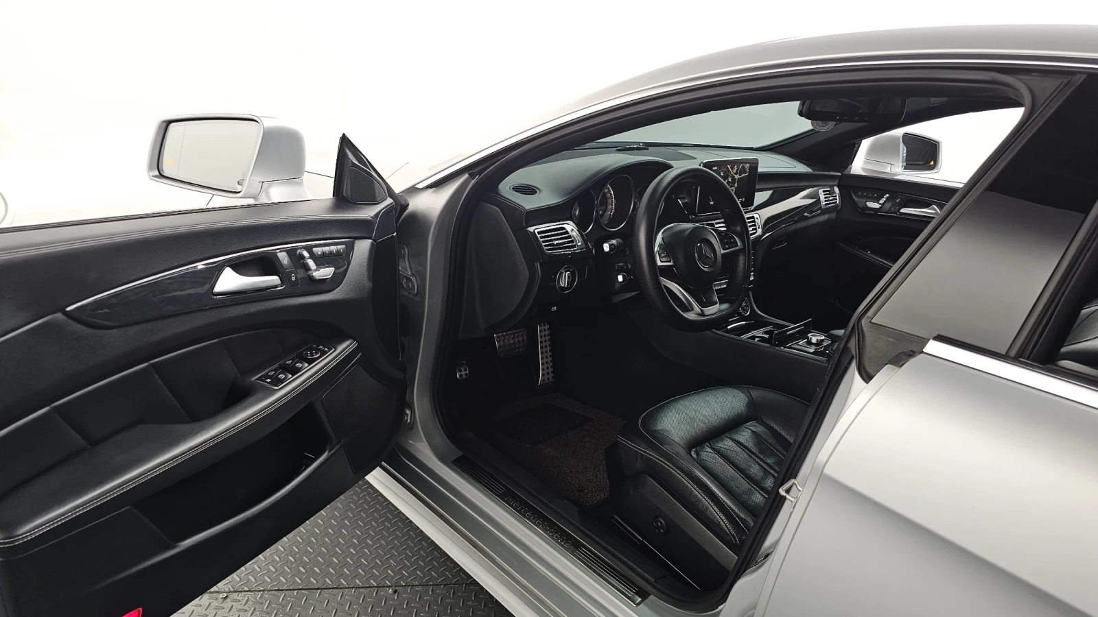 Mercedes-Benz CLS 400, снимка 4 - Автомобили и джипове - 55417327
